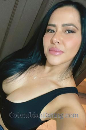 200176 - Yancy Age: 39 - Costa Rica