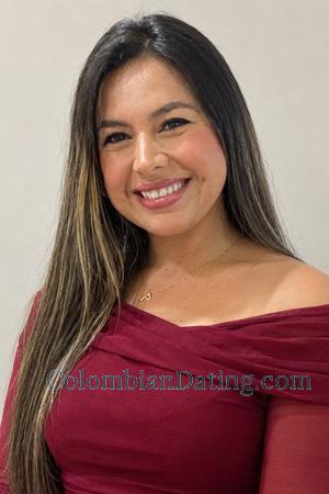 229478 - Yerlin Age: 40 - Colombia